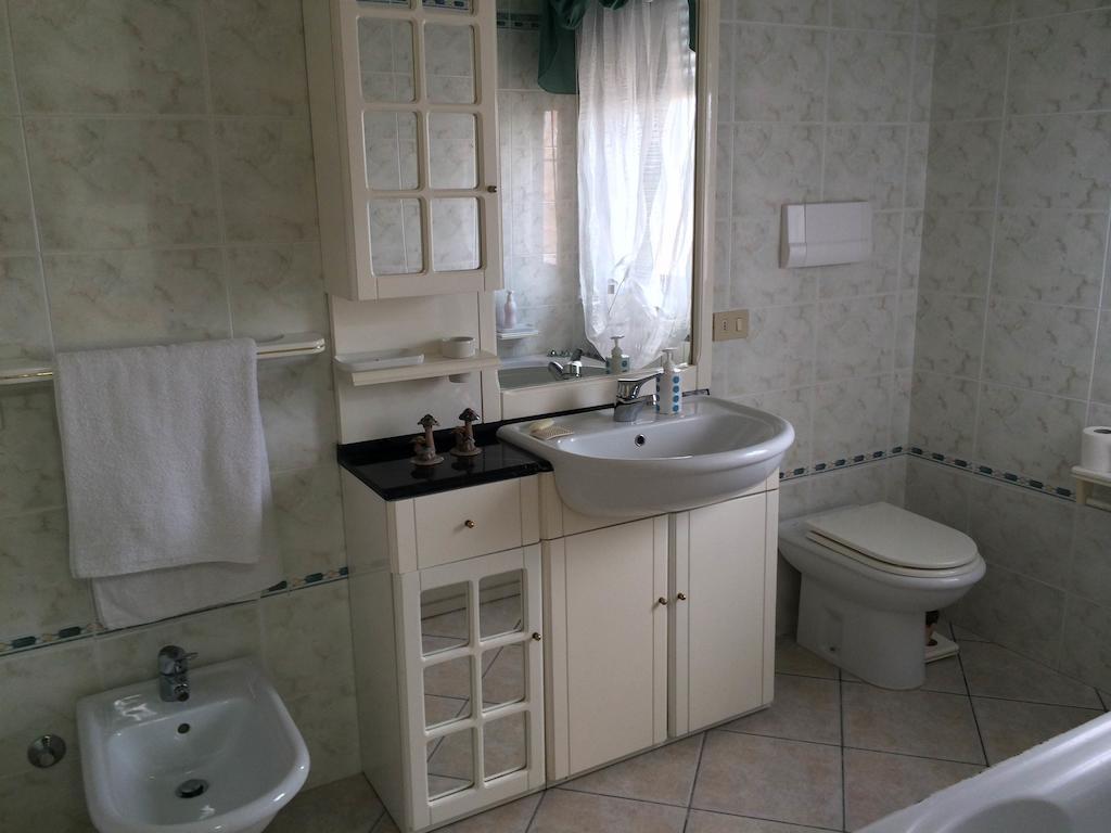 B&B Mirella Citta Sant'Angelo Bilik gambar