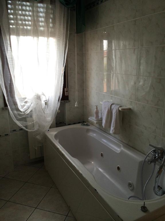 B&B Mirella Citta Sant'Angelo Bilik gambar