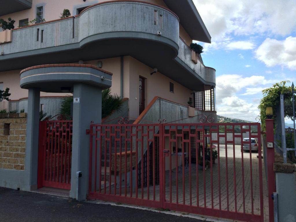 B&B Mirella Citta Sant'Angelo Luaran gambar