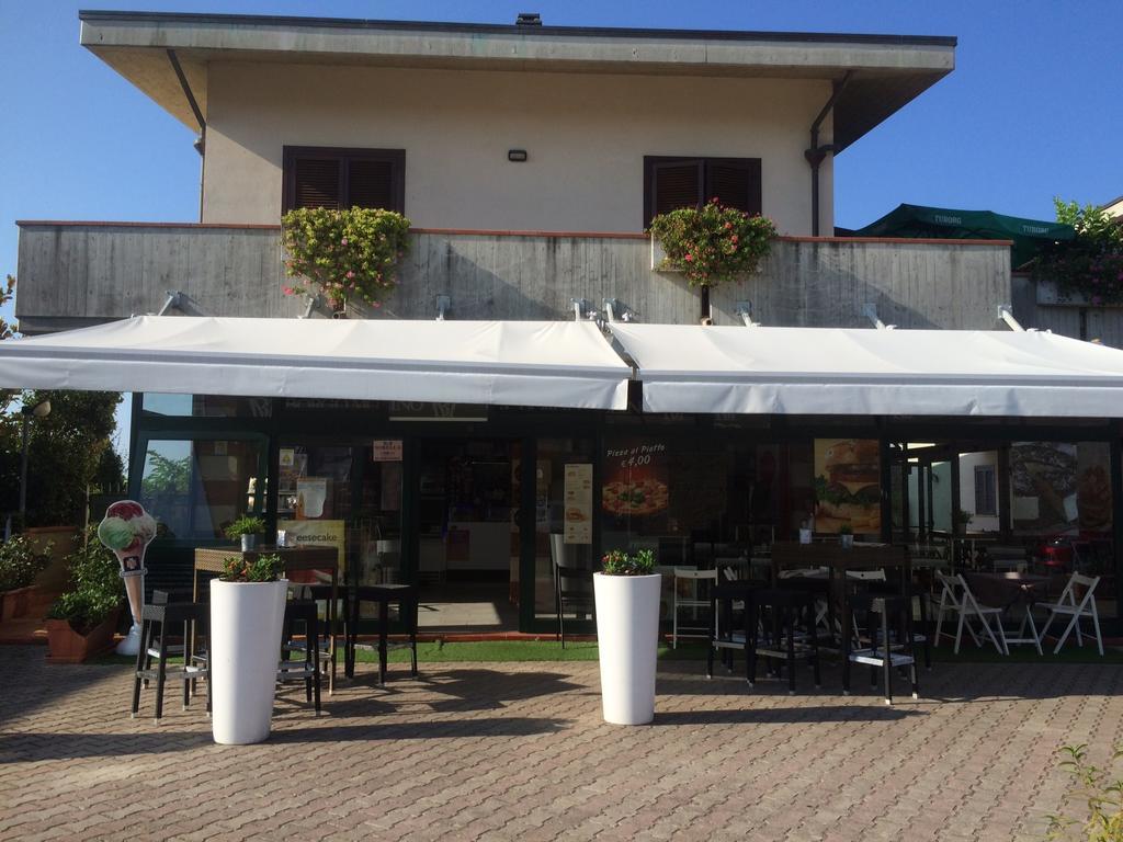 B&B Mirella Citta Sant'Angelo Luaran gambar