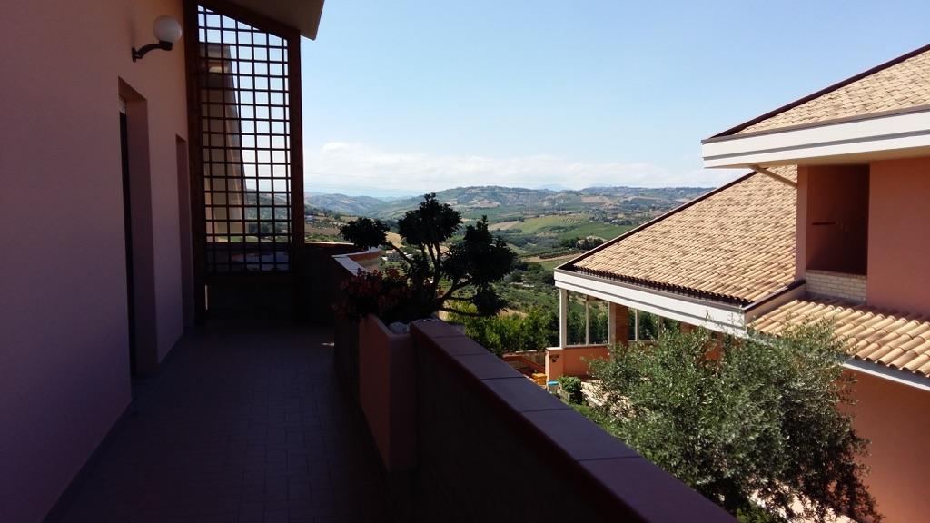 B&B Mirella Citta Sant'Angelo Luaran gambar